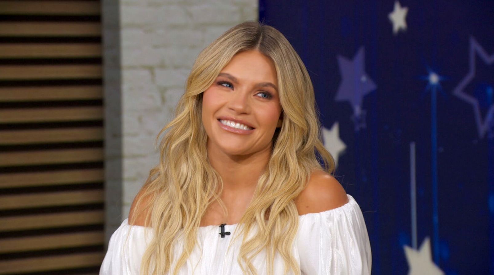 Witney Carson Shares Heartwarming Pregnancy Announcement for Baby No. 3 | Wikibash